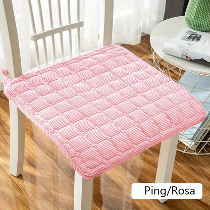 Corduroy chair cushion in classic checkered pattern with non-slip particles, ties for secure attachment. Ideal for home office or dining room decor, 44.98*44.98cm.