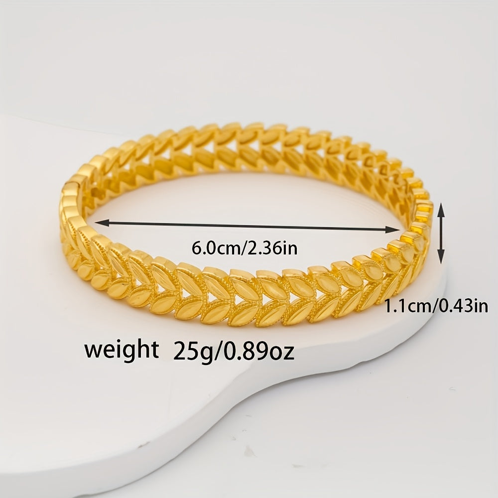 Luxurious and beautiful, this set of two Golden Elegant and Exquisite Hollow Open Bracelets are perfect for adding a touch of glamour to any outfit. With a design that radiates golden glory, these bracelets are an ideal gift for the Middle East Saudi