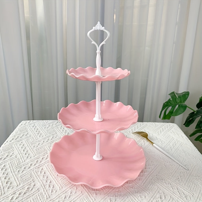 Elevate dessert presentations with this chic plastic display tray - ideal for weddings, birthdays, and summer tea parties.