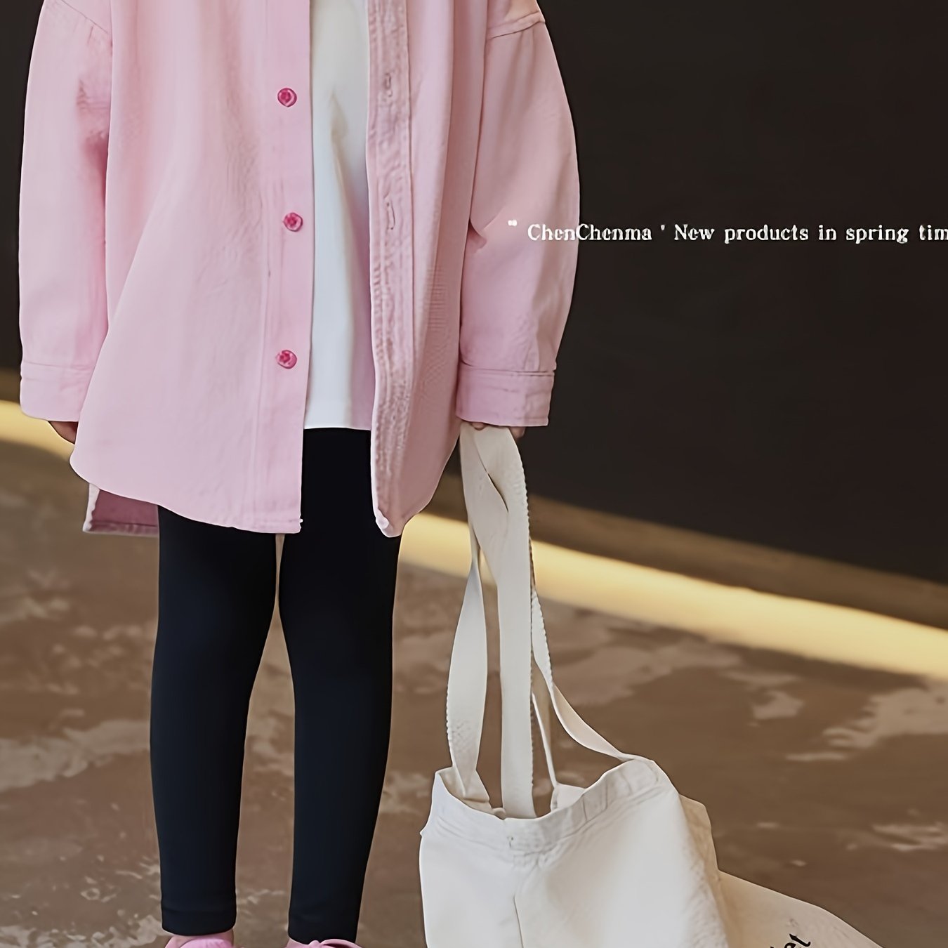 2024 Girls Pink Shirt - Fashionable, comfortable spring and autumn top for young girls.