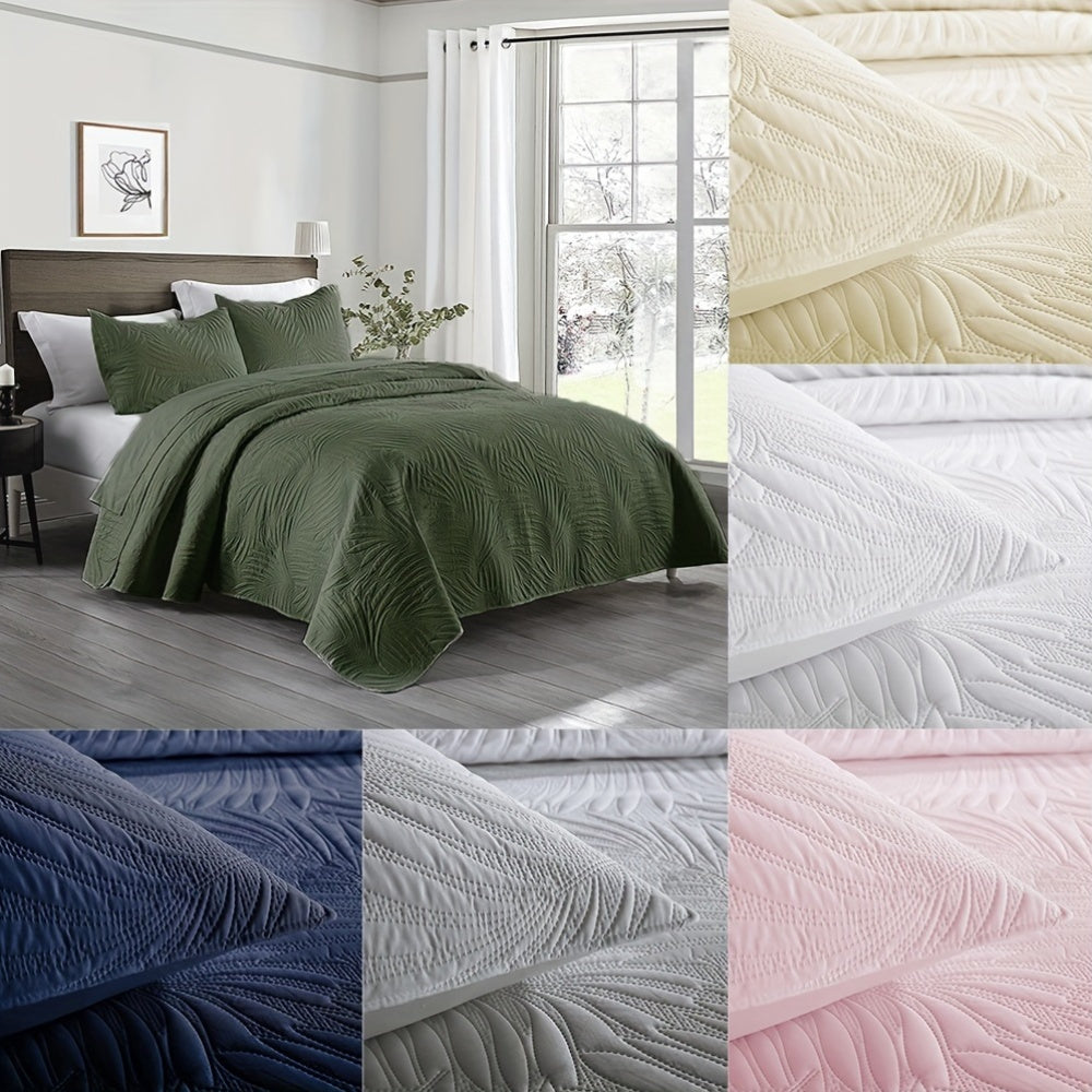 3-piece bedspread set with ultrasonic leaf pattern, reversible polyester cover, and 2 pillow shams. Soft and breathable, easy to wash.