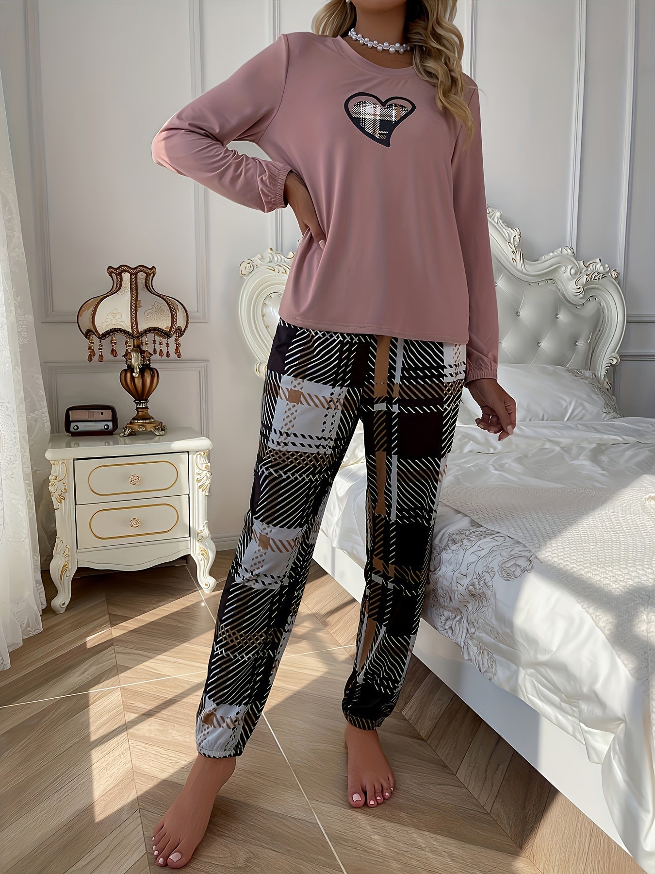 Women's Heart Print Pajama Set with Long Sleeve Top and Plaid Pants