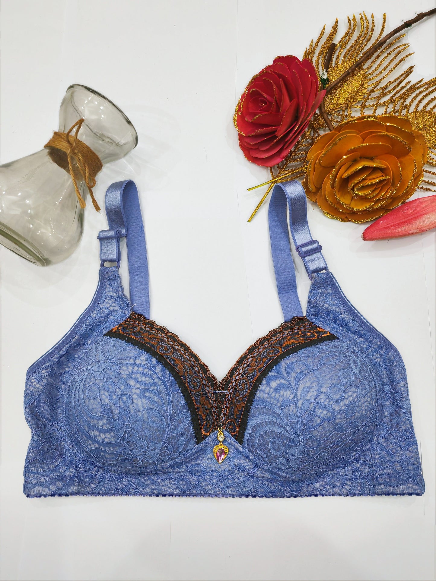 Elegant, breathable lace bra with adjustable straps and push-up support.