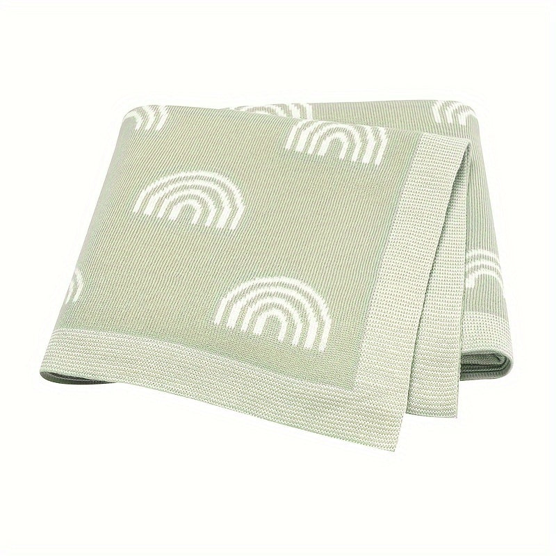 This soft and cozy rainbow jacquard knit blanket is perfect for youngsters. It can be used as a versatile stroller cover or bed air conditioning quilt. Please hand wash only. Available in sky blue, mint green, grey, and pink.