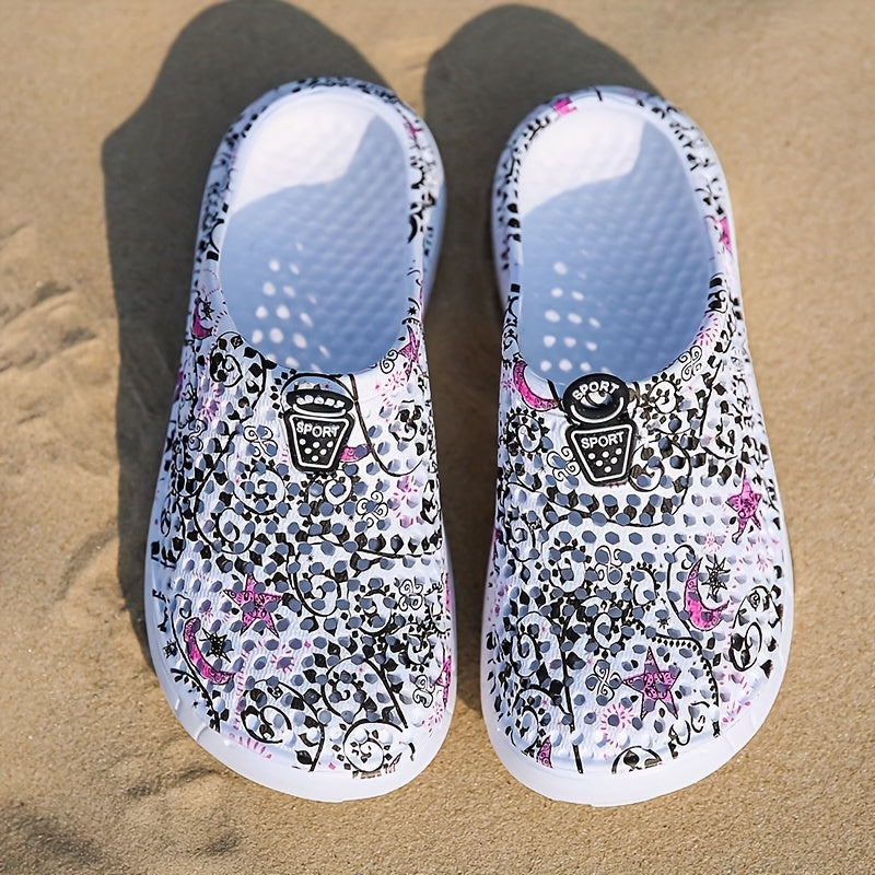 Casual slip-on clogs with non-slip sole, featuring starry sky and floral print. Ideal for couples, breathable and comfortable for outdoor use.