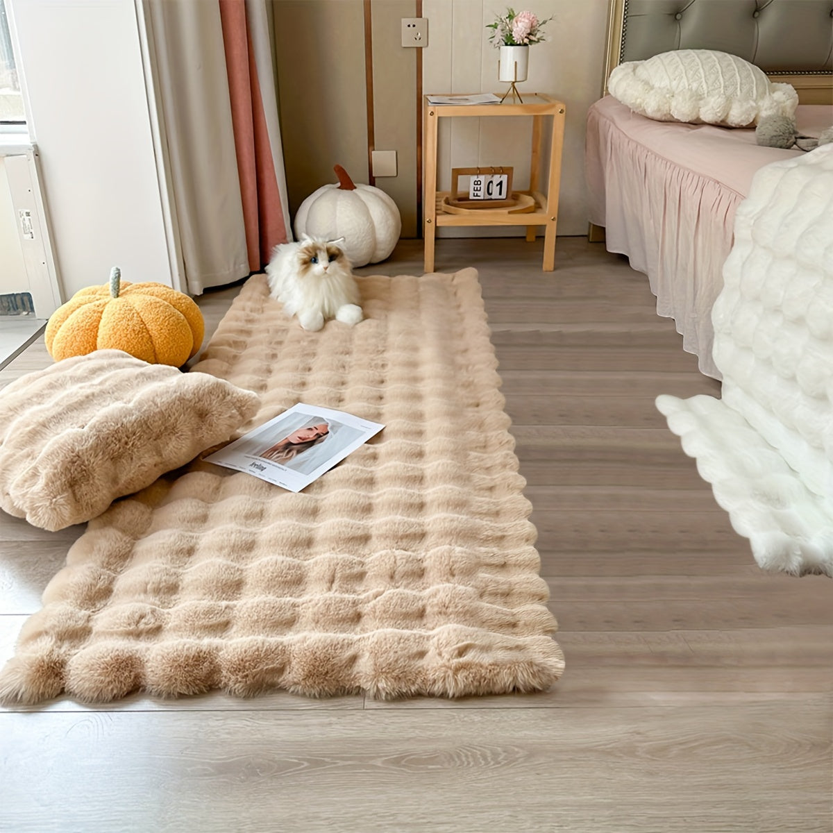 High-Quality Soft Fluffy Bubble Velvet Carpet, Ideal for Bedroom, Living Room, Cloakroom, Powder Room, and Other Areas. This Artificial Rabbit Fur Area Carpet is Solid Color for a Luxurious Look. Featuring Anti-Slip, Waterproof, and Stain-Resistant