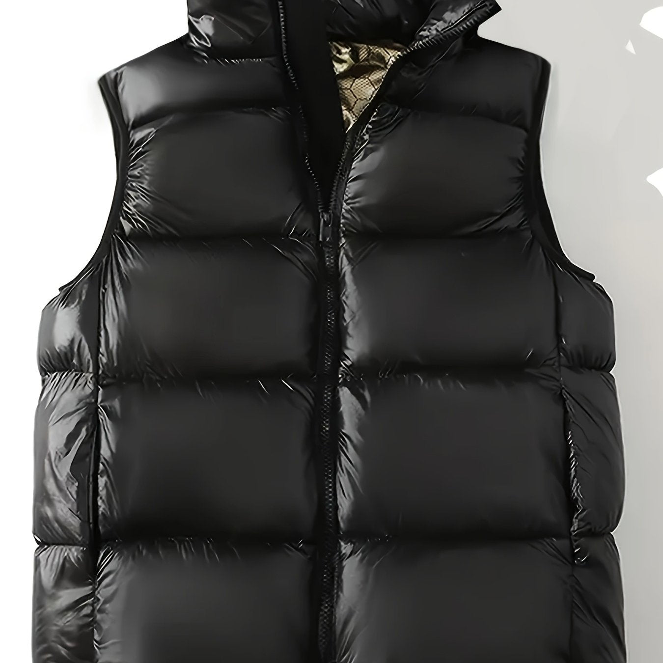 Stylish plus size men's puffer coat with hood and pockets, perfect for outdoor activities. Warm and fashionable.