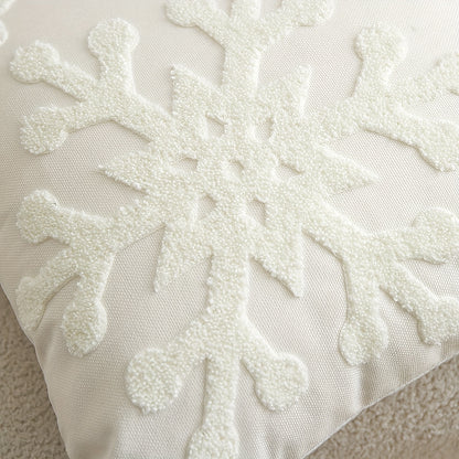 1 Festive Snowflake Throw Pillow Cover in Traditional Style with Zipper Closure, made of Polyester, Spot Clean Only - Ideal for Cozy Living Room Decor in Green, White, and Red, perfect for Christmas.