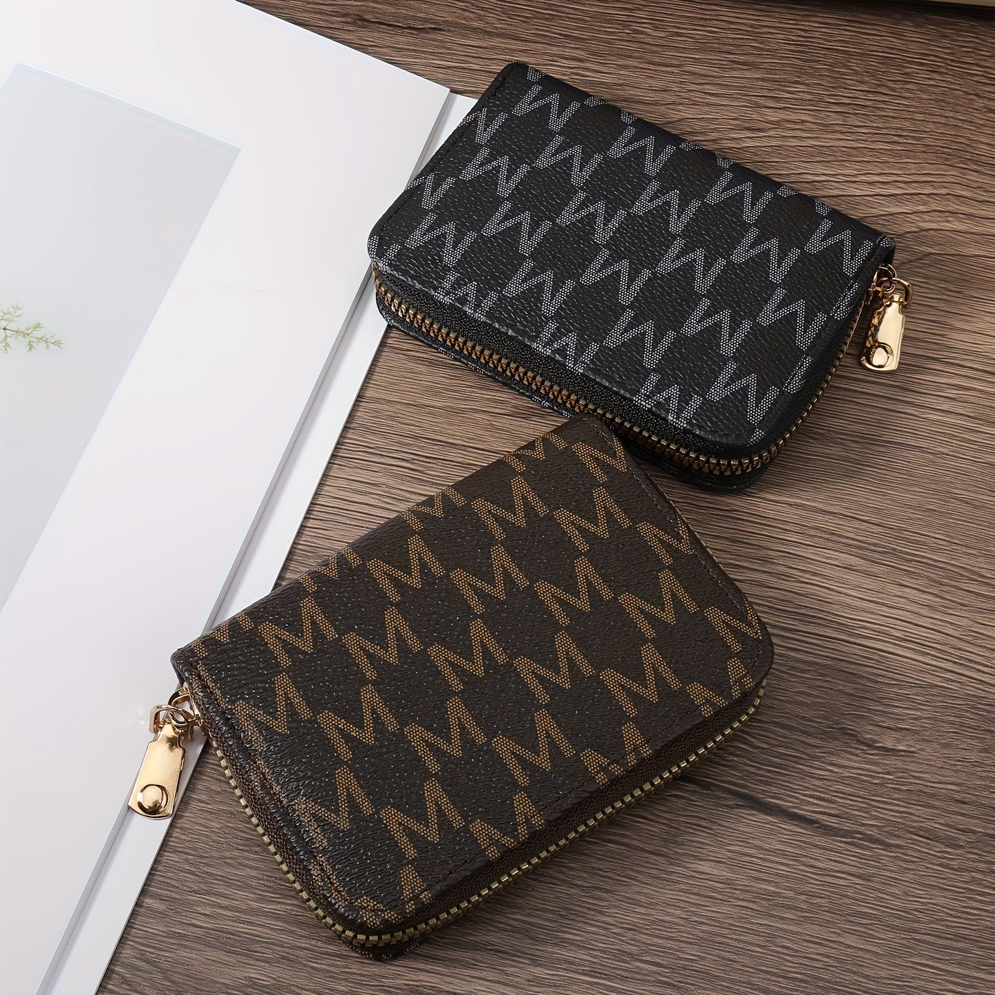 Compact and stylish synthetic leather credit card holder with zipper in brown and black herringbone pattern. Includes golden zippers, ideal for keys and cash. Lightweight and portable