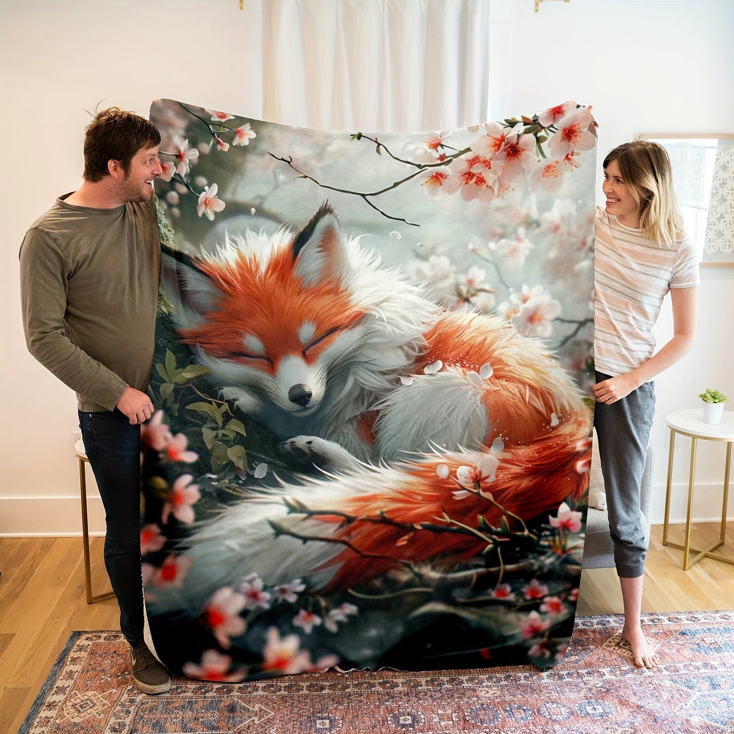 Soft Fox Print Flannel Throw Blanket - Suitable for All Seasons, Hypoallergenic, Ideal for Couch, Bed, Office & Travel, Adorable Design, Animal Inspired