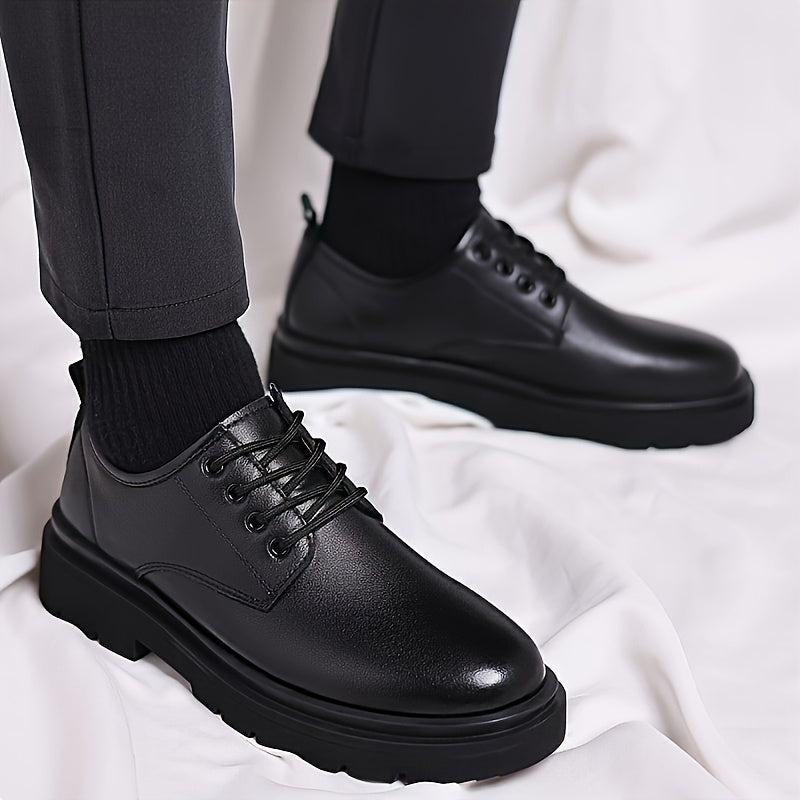 Men's versatile lace-up shoes with non-slip soles - stylish for casual and business wear, suitable for all seasons.