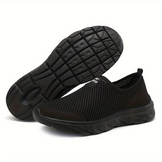 breathable slip-on men's shoes for spring/summer/autumn, large size and wear-resistant