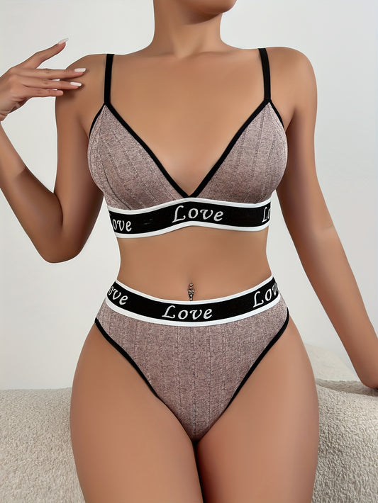 Women's comfortable lingerie set in polyester-elastane blend with alphabet pattern, basic style, 180gsm, including bikini briefs and bra