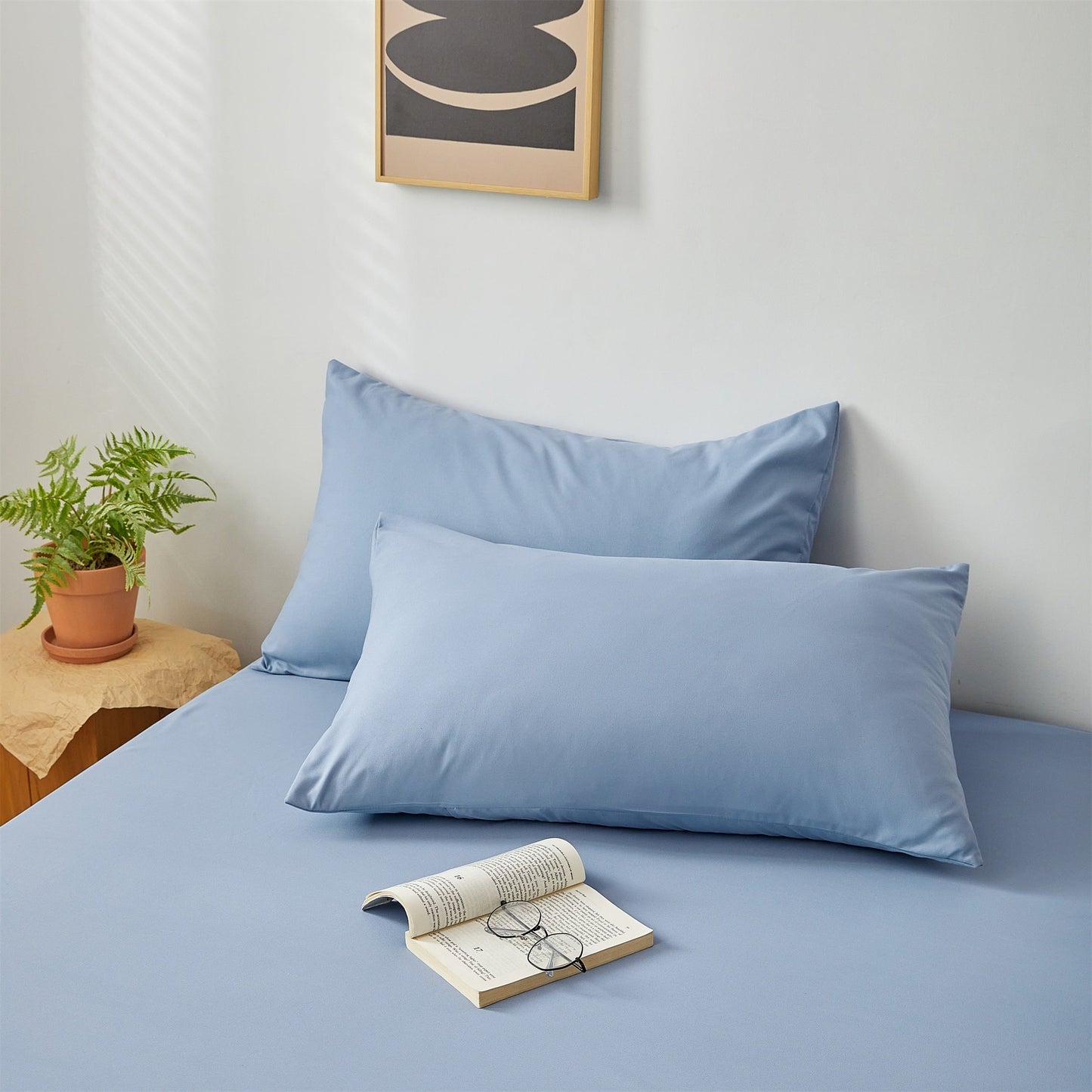 Top Pick: Set of 2 Soft Breathable Brushed Microfiber Pillowcases in Solid Color, Easily Machine Washable