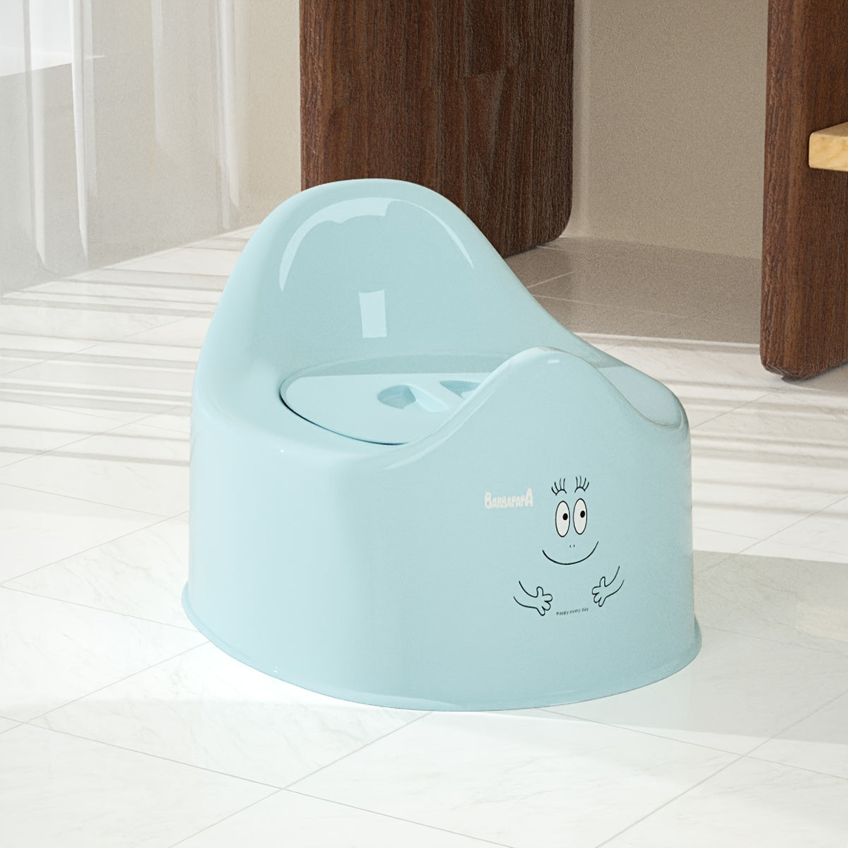 Heart-shaped potty training seat designed for children aged 0-3 years, featuring easy-clean durable PP material. Available in white, pink, or blue colors with a urine bucket for toilet training and promoting independence.