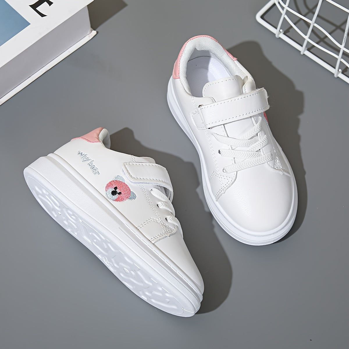 Kids' sneakers with cartoon design, hook-and-loop closure, breathable PVC sole, suitable for boys and girls.