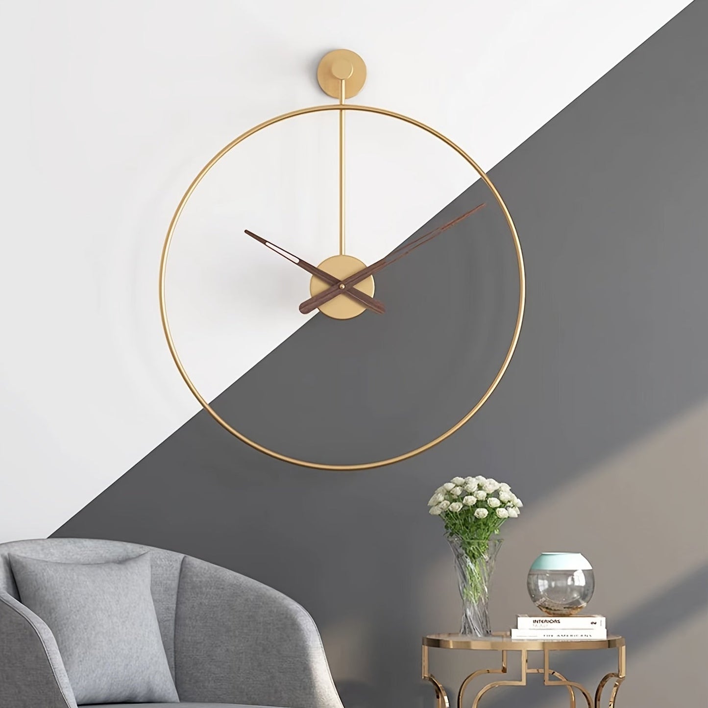 Choose from two sizes (40cm or 50cm) of our Household Nursery Room Wall Clock, a creative and personalized art decoration that also functions as a silent clock. Perfect for gift-giving on Christmas, Halloween, Thanksgiving Day, or any special occasion.