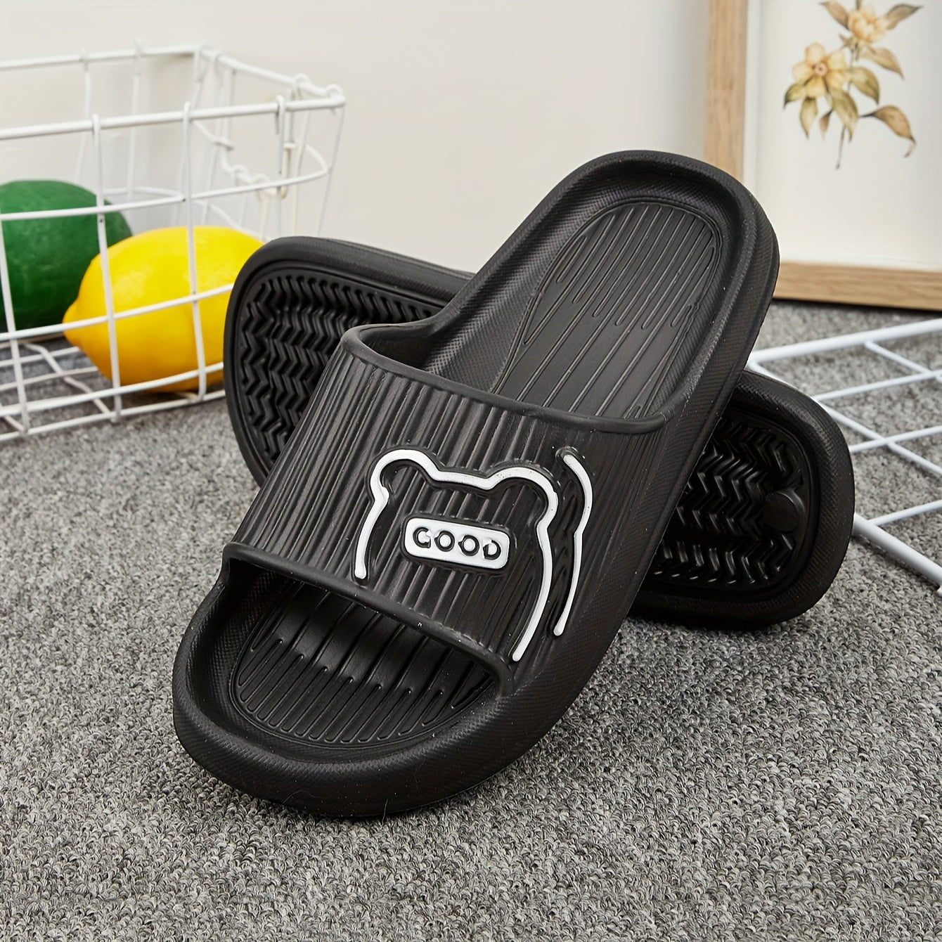 Boys' casual cartoon open toe slippers for indoor shower pool, non-slip, anti-odor, quick-drying, all seasons.