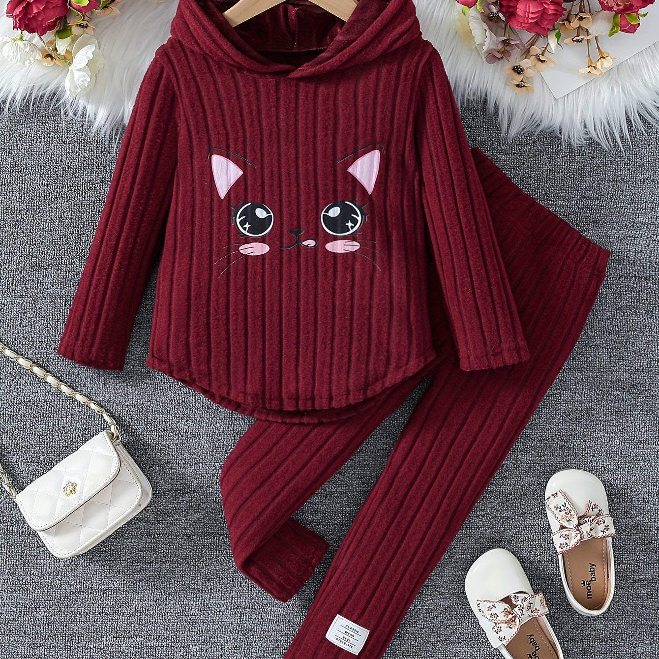 Cute cat face hoodie and pants set for girls, made of all-season polyester knit with slight stretch. Regular fit long sleeve top and matching trousers for comfortable casual playwear