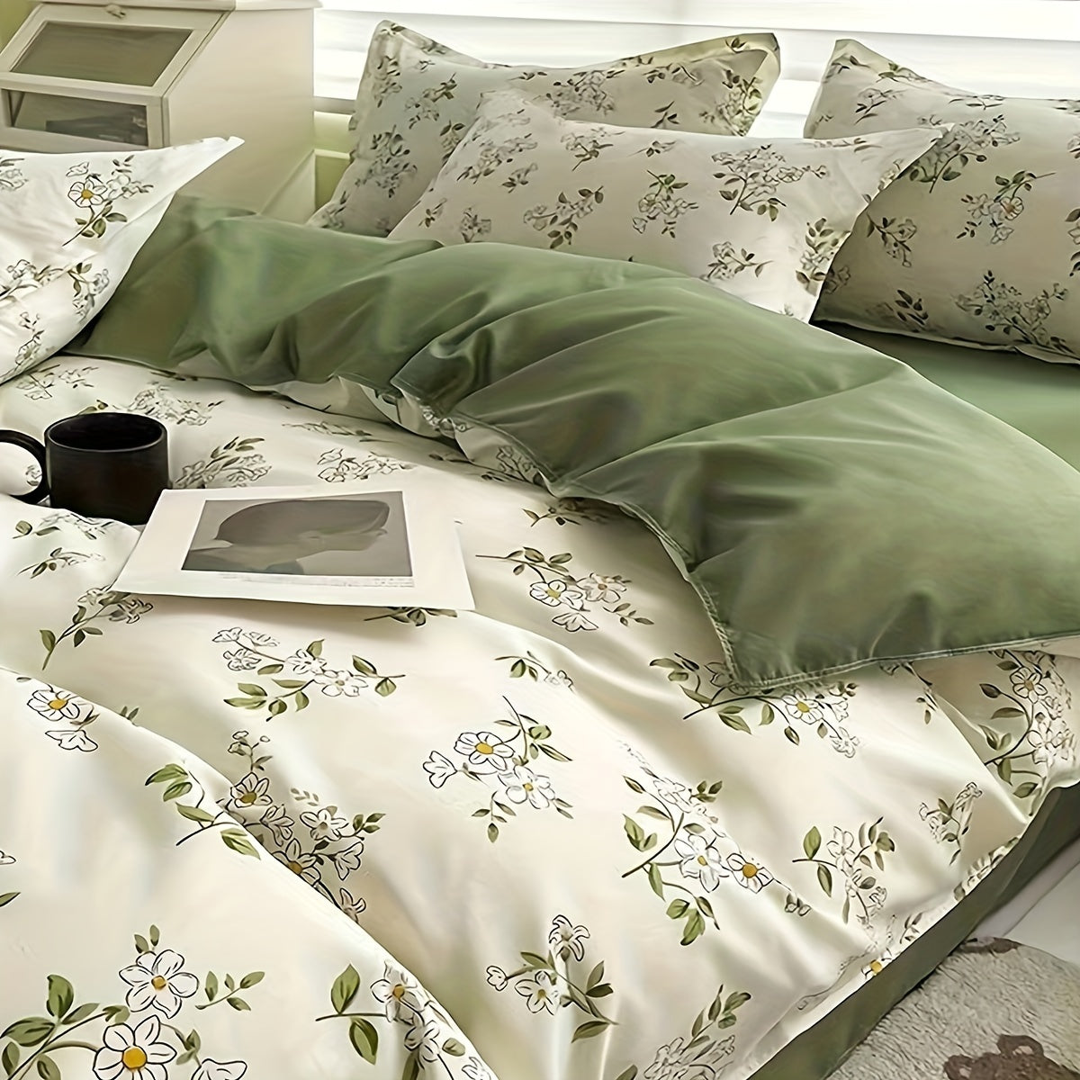 Get yourself a set of 3 fresh duvet covers with a pastoral style floral print. This soft and comfortable bedding set includes 1 duvet cover and 2 pillowcases, perfect for your bedroom, guest room, or dorm. Please note that this set does not include the