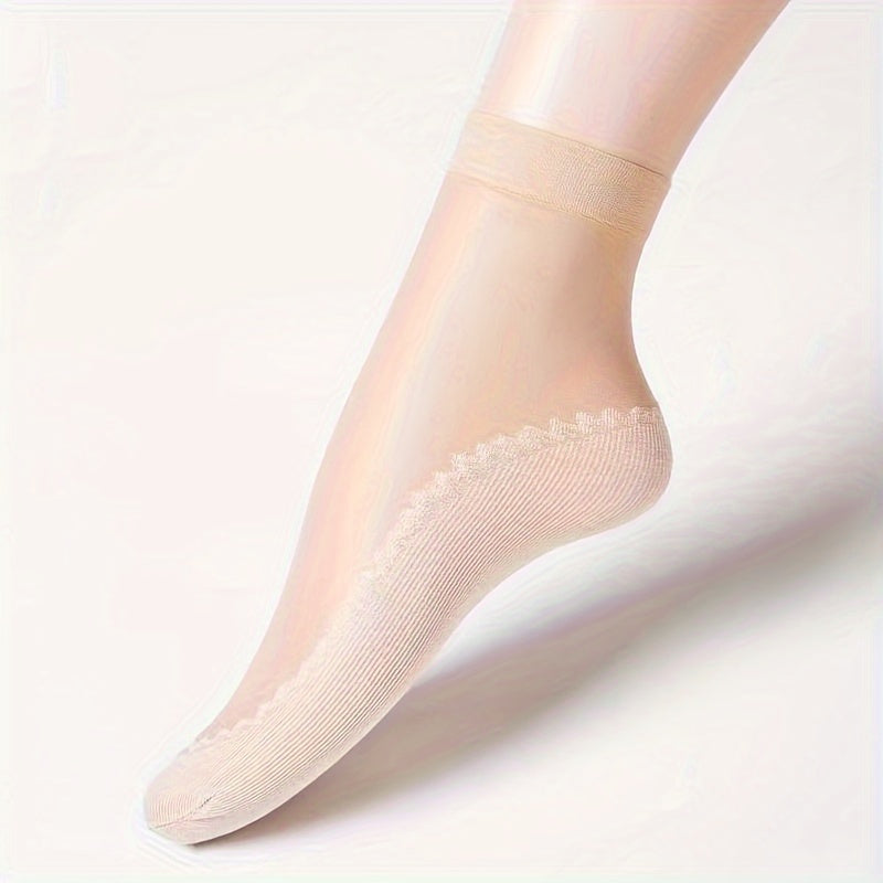 Five pairs of thin short stockings that are non-slip, durable, comfortable, breathable, form-fitting, and transparent.