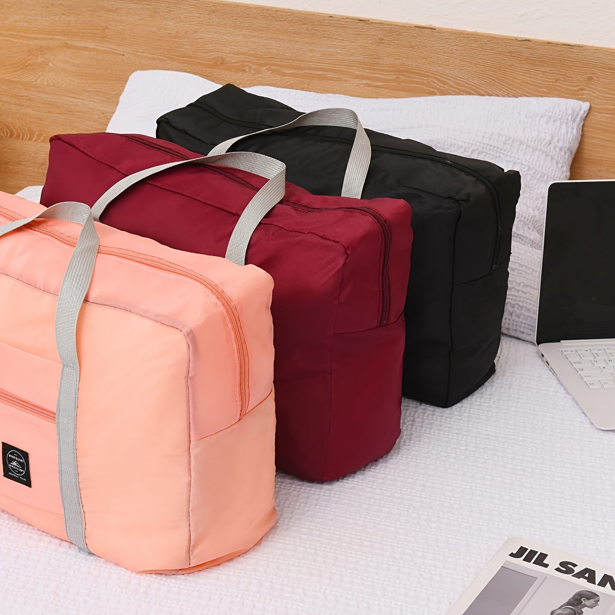 Large Capacity Folding Luggage Bag with Trolley, Portable and Lightweight Travel Storage Bag, Perfect for Household Quilt and Clothes Storage, Ideal Halloween or Christmas Gift.