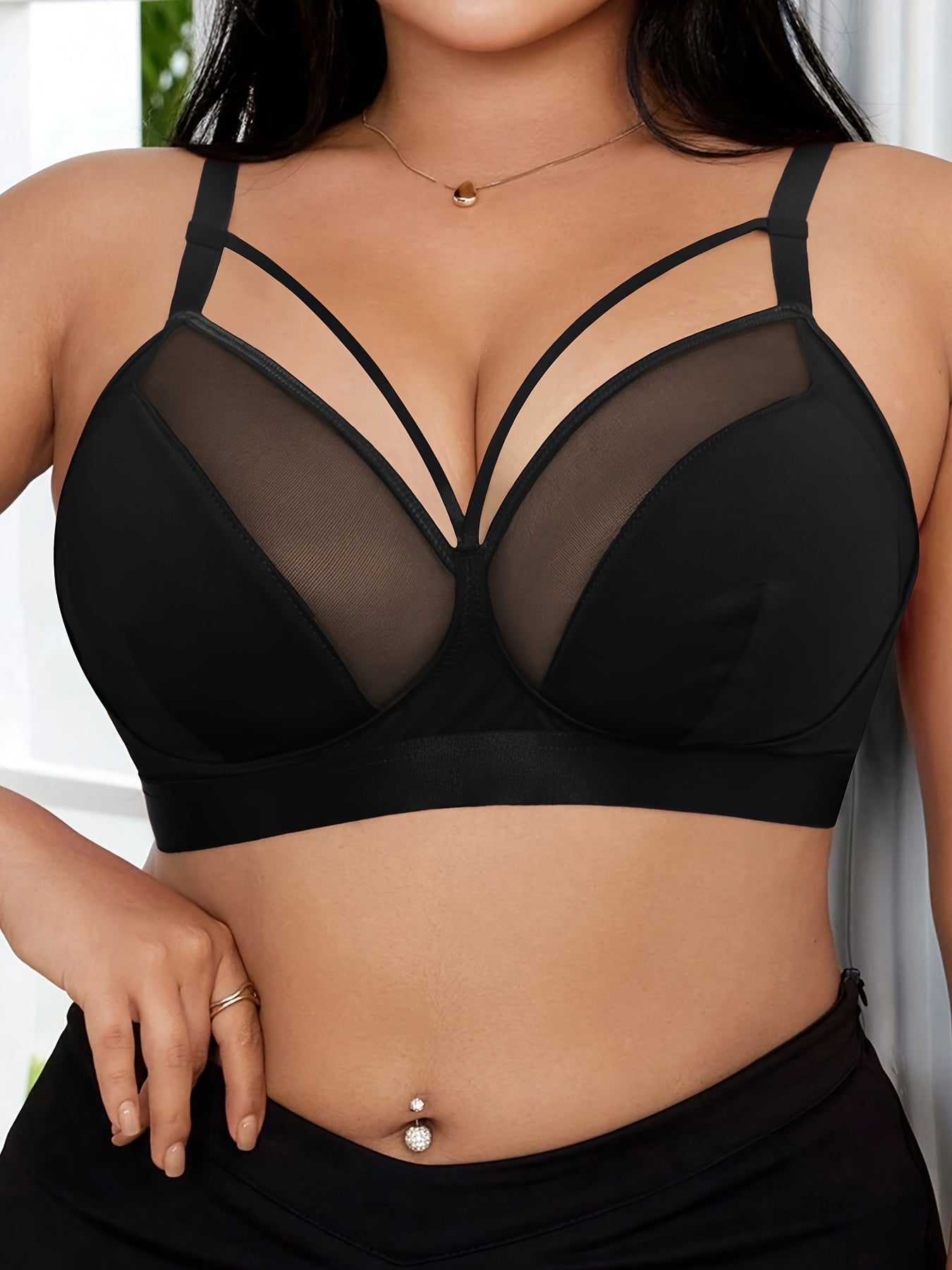 Plus Size Cross Strap Bralette made of Polyamide Blend, Wireless, Non-Padded, Slight Stretch, Solid Color in Knit Fabric, with Sexy Style.