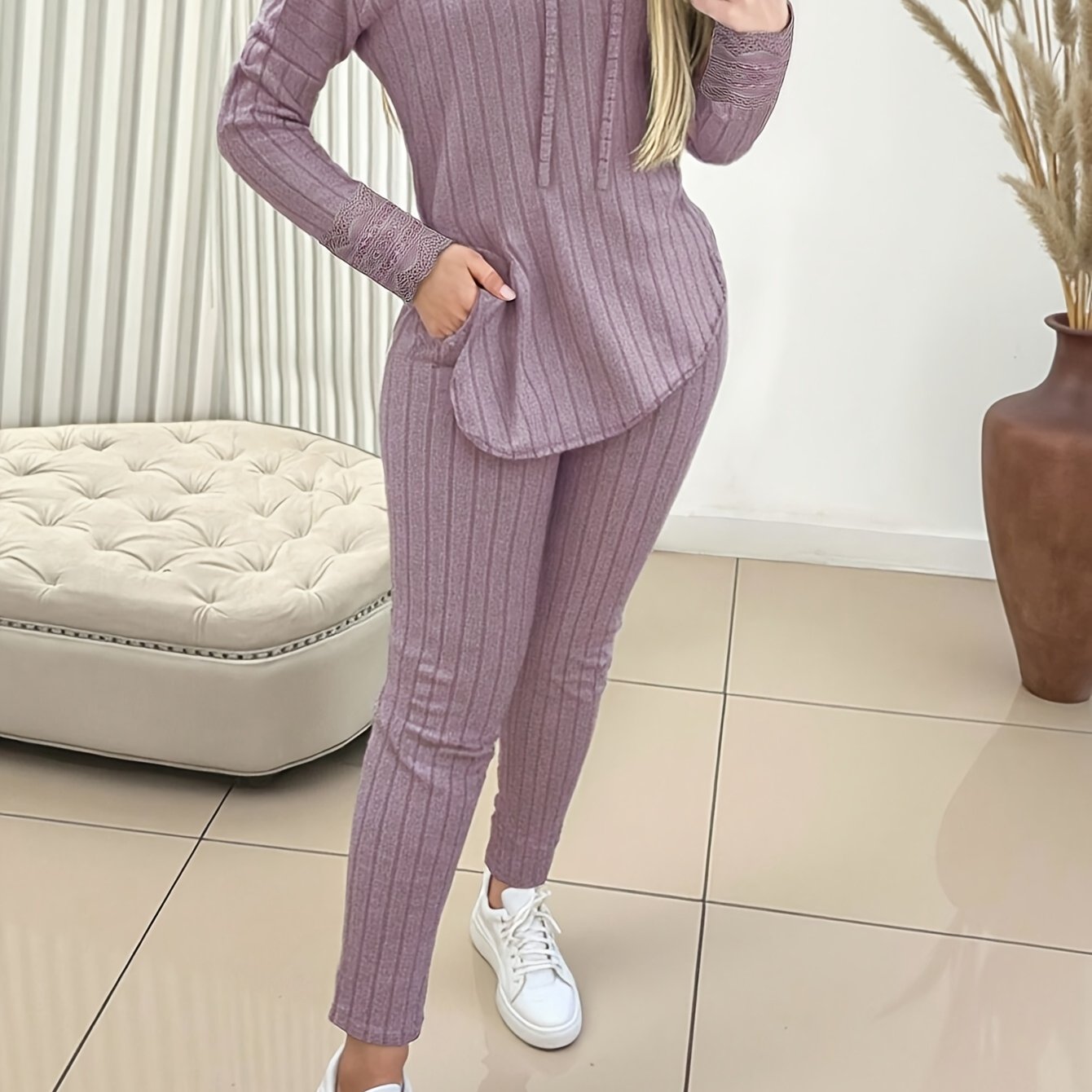 Stylish Women's Hoodie and Pants Set