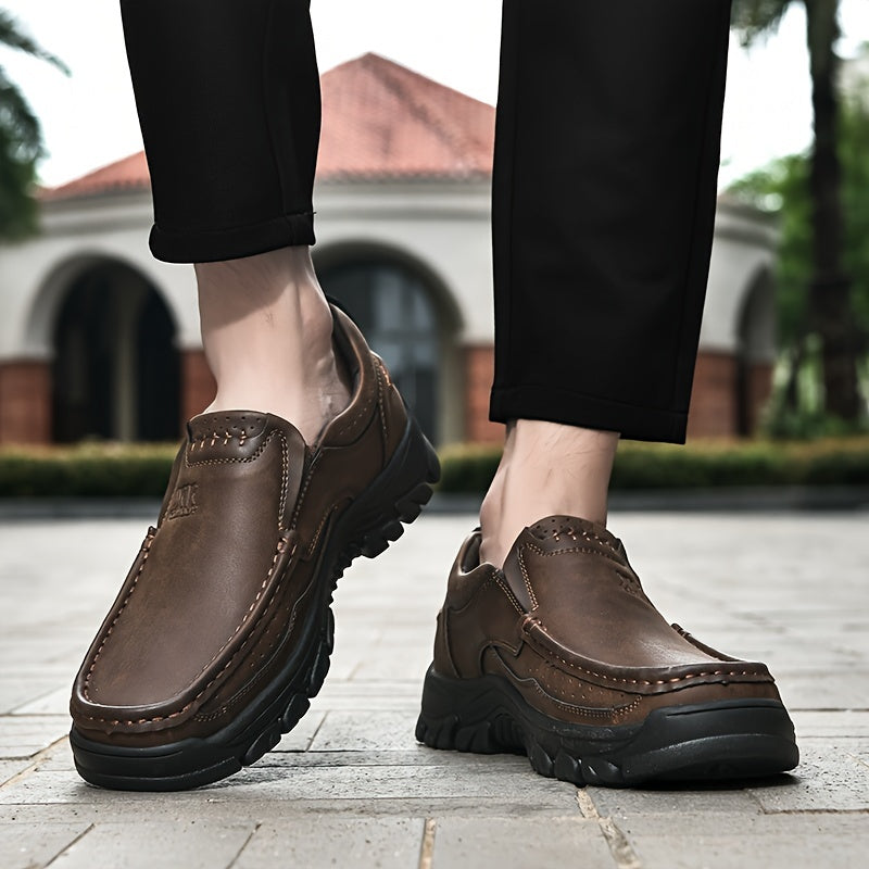 Durable slip-on loafers for daily office wear in spring and autumn.