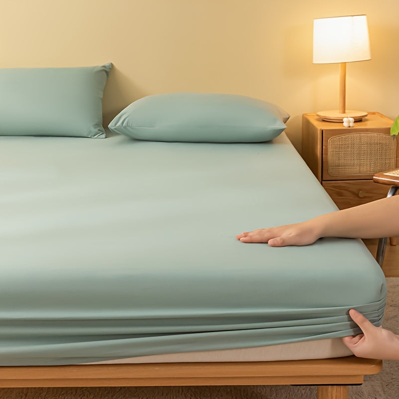 Soft and comfortable brushed fitted bed sheet in light green, with deep pocket for a perfect fit. Pillowcase not included. Ideal for bedroom or guest room. Mattress protector for added comfort and protection. Fitted bed sheet only.