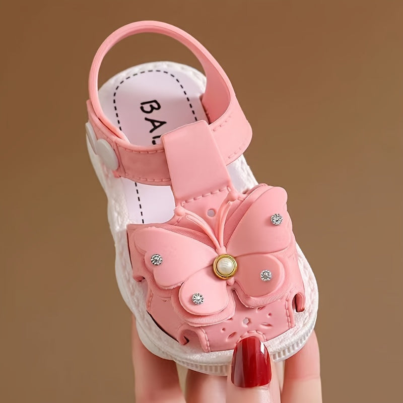 PEYOUR Girls' Breathable Sandals featuring Butterfly Motif & Pearl Decorations, Ideal for Spring/Summer Activities.