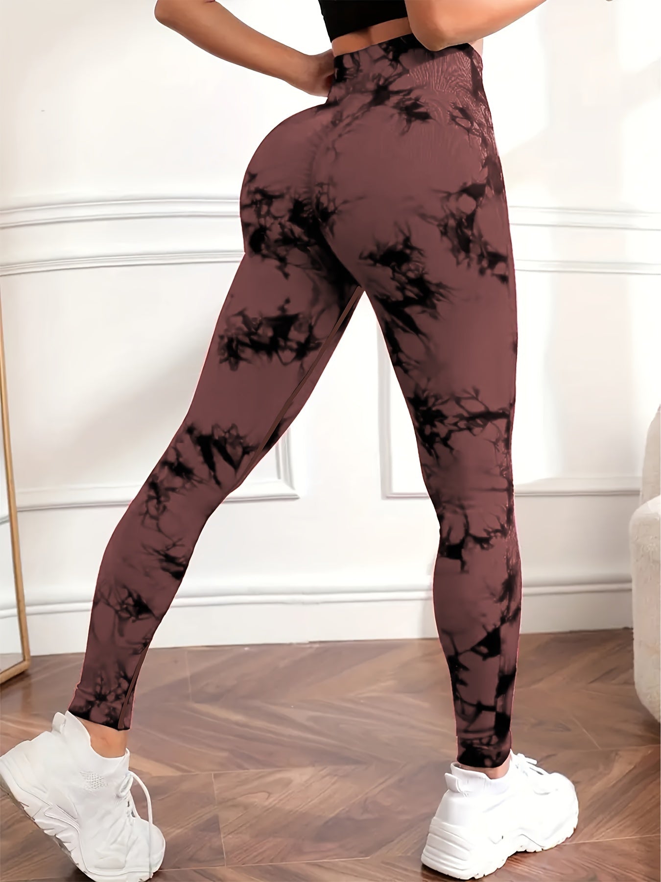 High-waist Peach Lift Tie-Dye Yoga Leggings made of seamless, stretchy & breathable nylon/elastane blend for women. Machine washable.