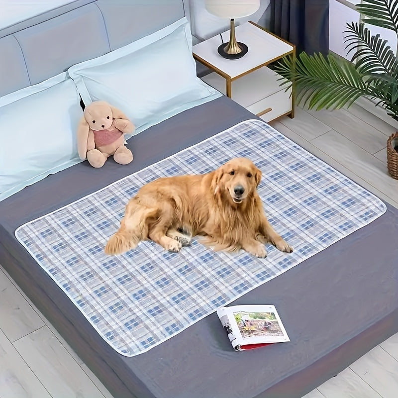 Waterproof mattress protector for elderly, pregnant women, hospital patients, and pets. Made of polyester fiber with a checkered design, machine washable.