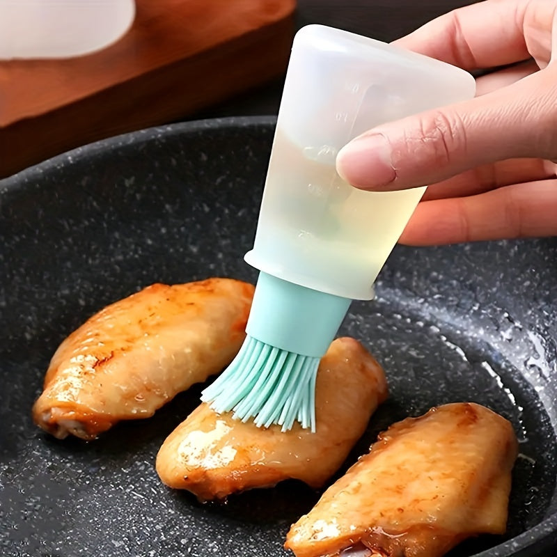 Portable silicone oil bottle with brush for outdoor baking and BBQ.