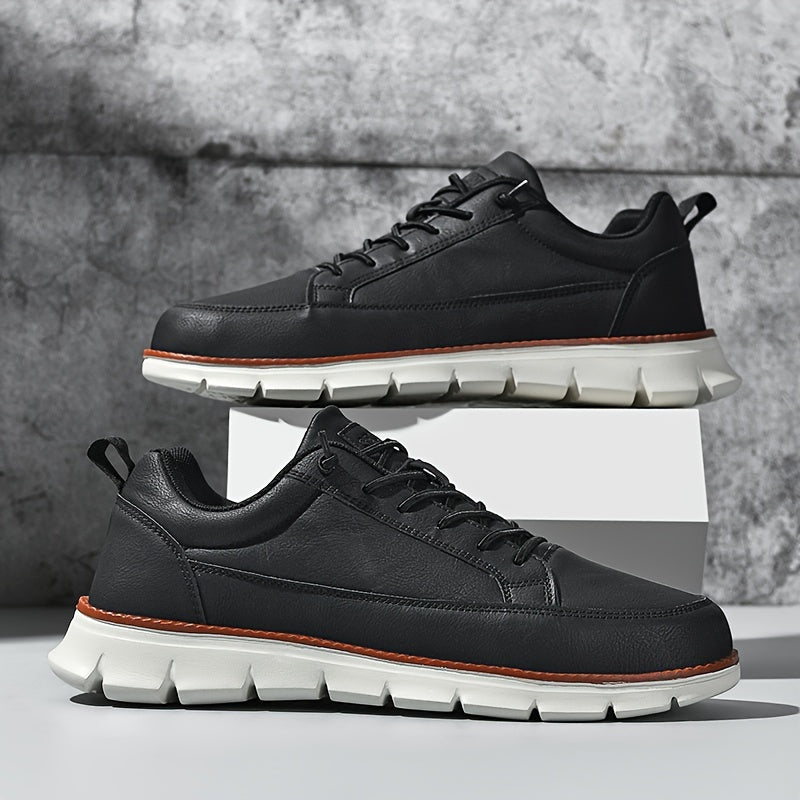 Men's soft sole sneakers with elastic shoelace, perfect for outdoor activities.