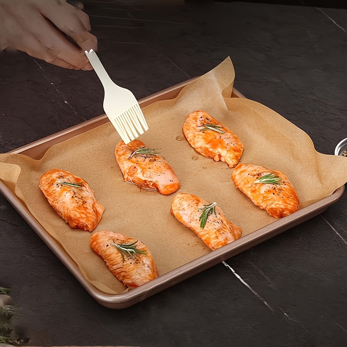 Waterproof raw wood color pizza pad, barbecue fried chicken snack tray, oil-proof pad made from special baking paper.