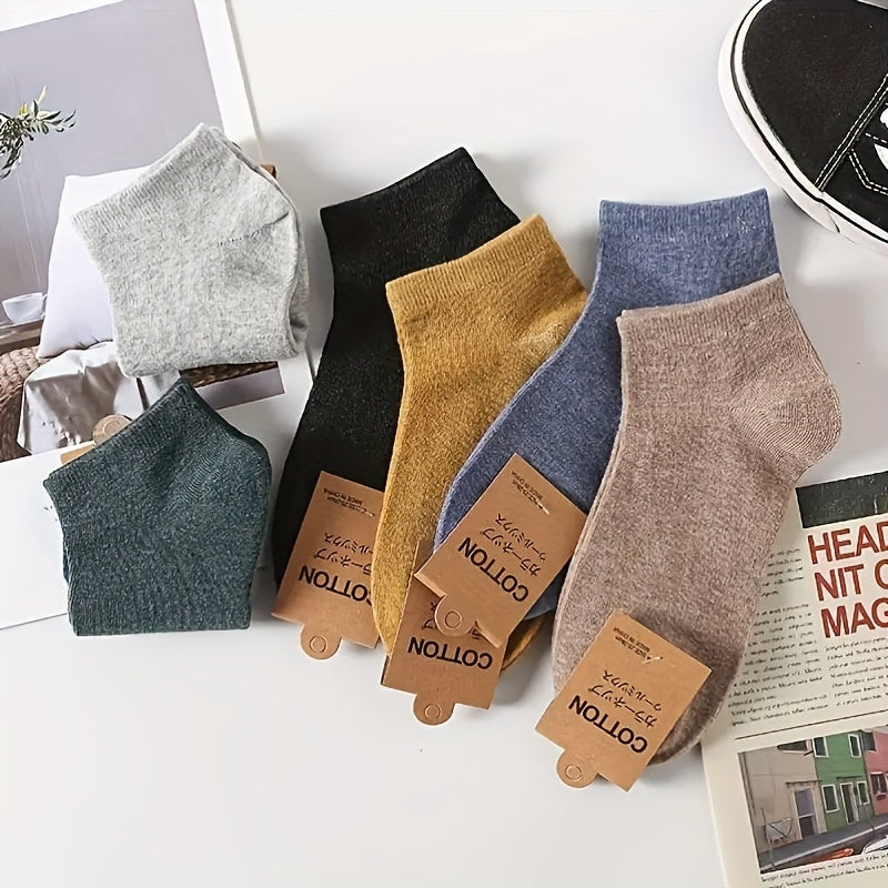 10 pairs of comfortable low-cut solid color ankle socks for men's daily wear.