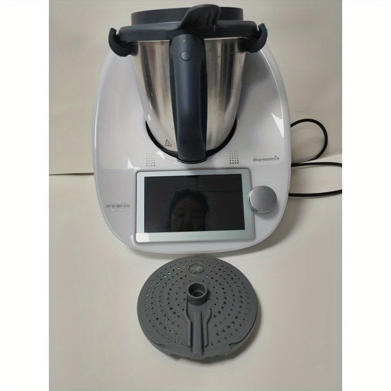 Этот овощечистка предназначена для использования с моделями Thermomix TM6, TM5 и TM31 и идеально подходит для очистки моркови и картофеля.