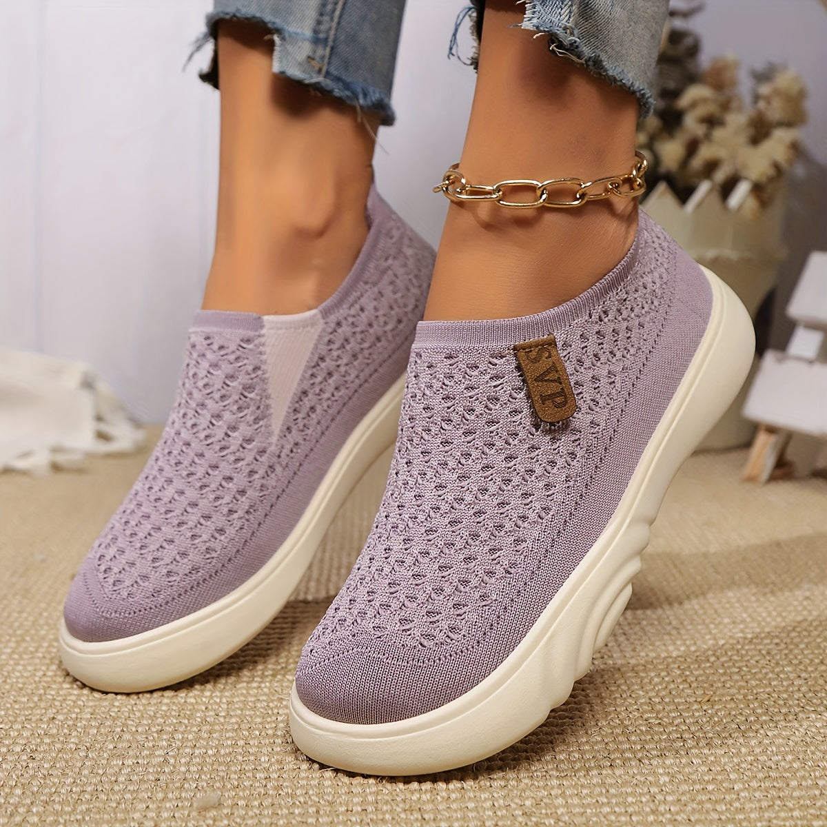 Breathable knit slip-on sneakers for women – lightweight, casual, non-slip thick sole shoes for all seasons.