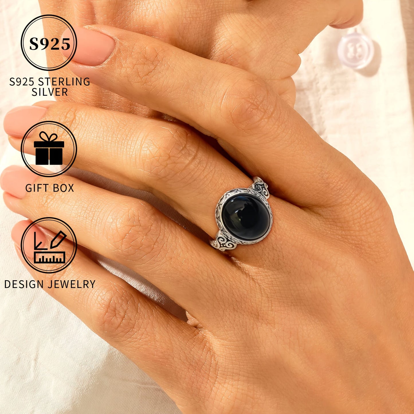 A beautiful S925 sterling silver ring featuring a black agate stone, perfect for women. Hypoallergenic and nickel-free, this ring showcases a heart vine pattern in a Victorian vintage style. Crafted with high-quality materials, it is suitable for daily