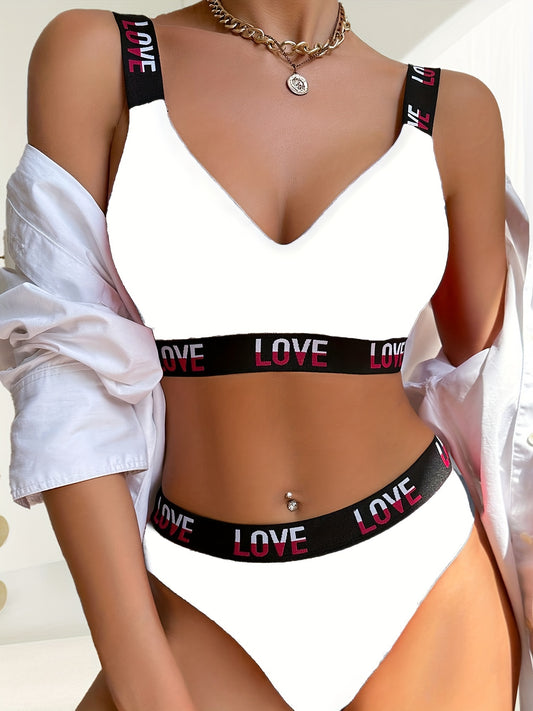 Ribbed bra and thong set with contrasting color letter print.