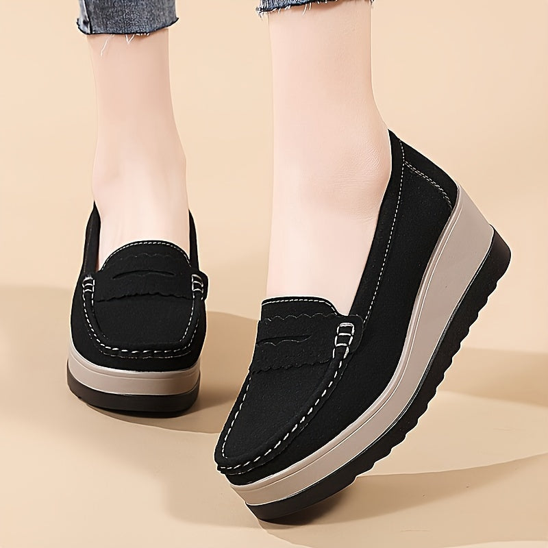 Stylish and light slip-on shoes for women, featuring comfortable thick soles and a versatile design, perfect for busy moms.