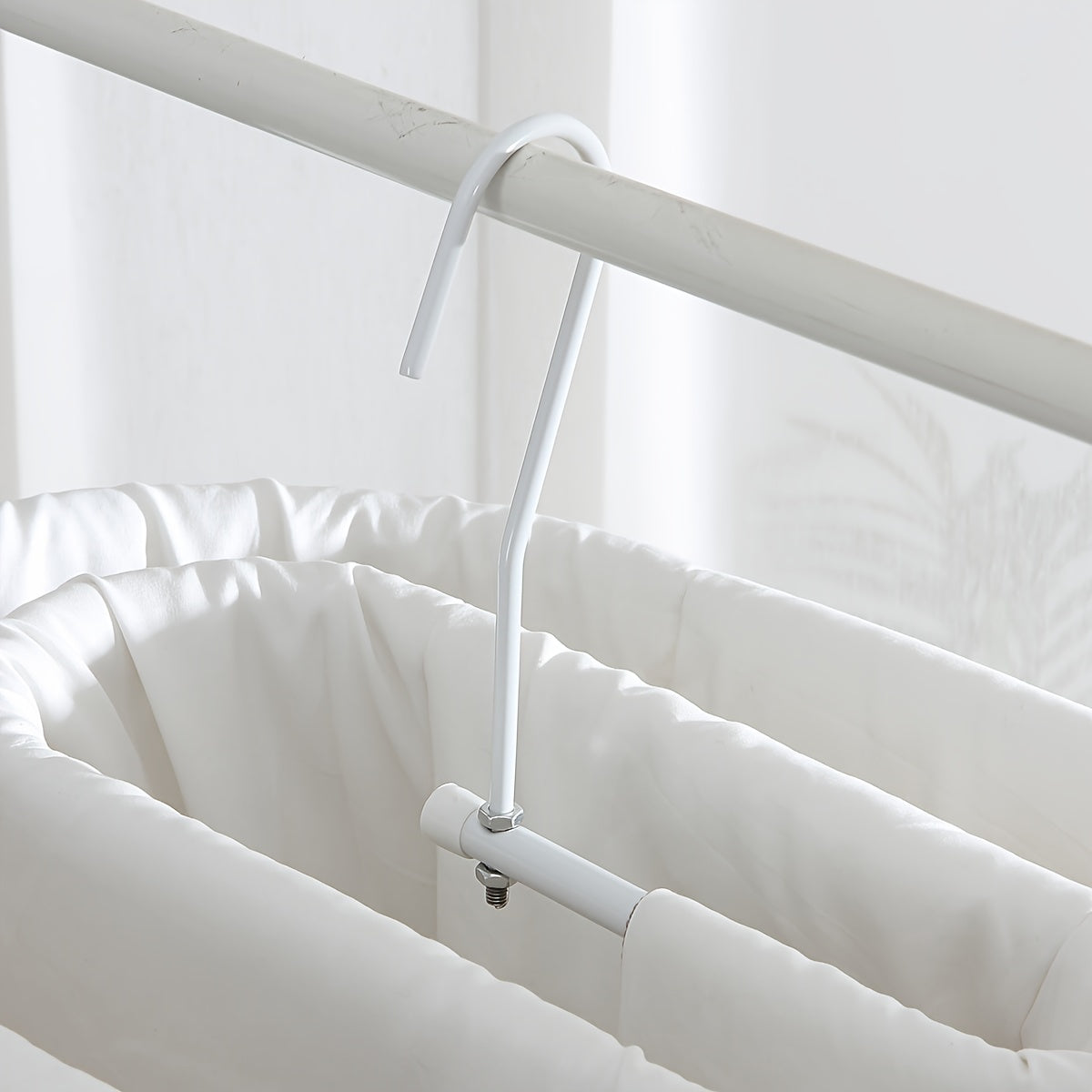 Top Pick: Metal Spiral Clothes Drying Rack with 360-Degree Rotation, Ideal for Drying Bed Sheets and Quilts at Home