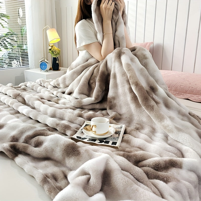 Luxurious Ultra-Soft Faux Rabbit Fur Throw Blanket in Tie-Dye Plush Design, Ideal for All Seasons. Stay Warm and Cozy with its Reversible Feature and Easy Machine Washable Care. Perfect for Adding Comfort and Style to your Sofa, Bed or Living Room -