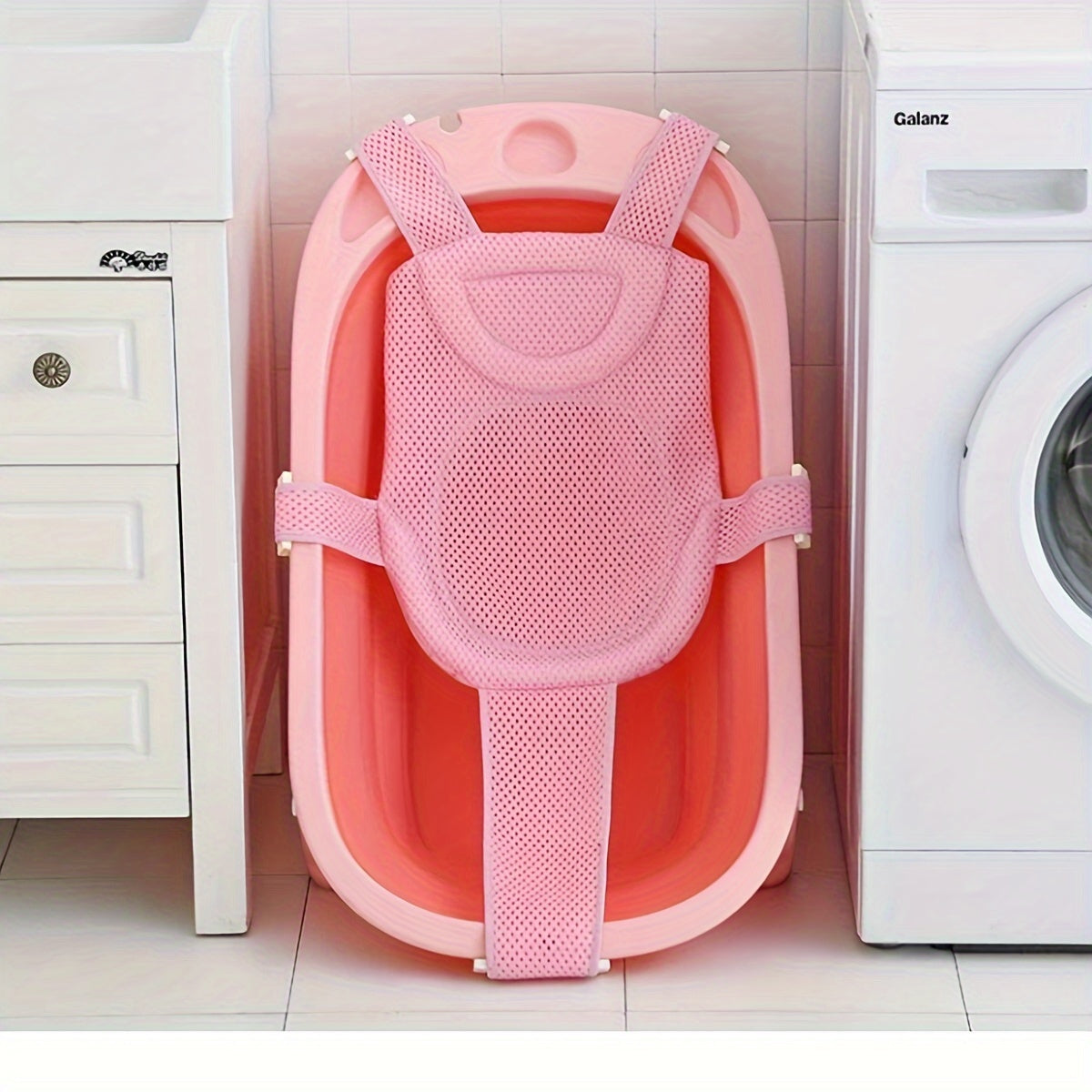 The Youngsters' Breathable Bath Support features a T-shaped mesh net with 5 buckles, providing a non-slip floating mat for safe and fun bath time. It makes a perfect gift for the holiday season, Autumn Festival, or Thanksgiving. Available in white and