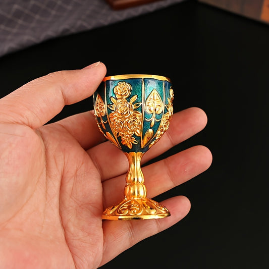 Small golden wine glass, high-footed wine glass, golden cup, banquet wine glass, tea water cup, holy water cup, wine accessories, decorative ornaments.