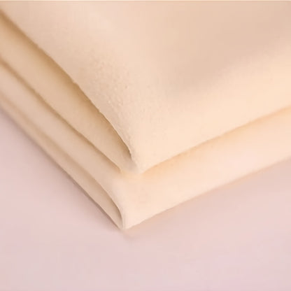 Absorbent Deerskin Chamois Towel: Soft, Quick-Dry, Durable for Car Wash & Detailing.