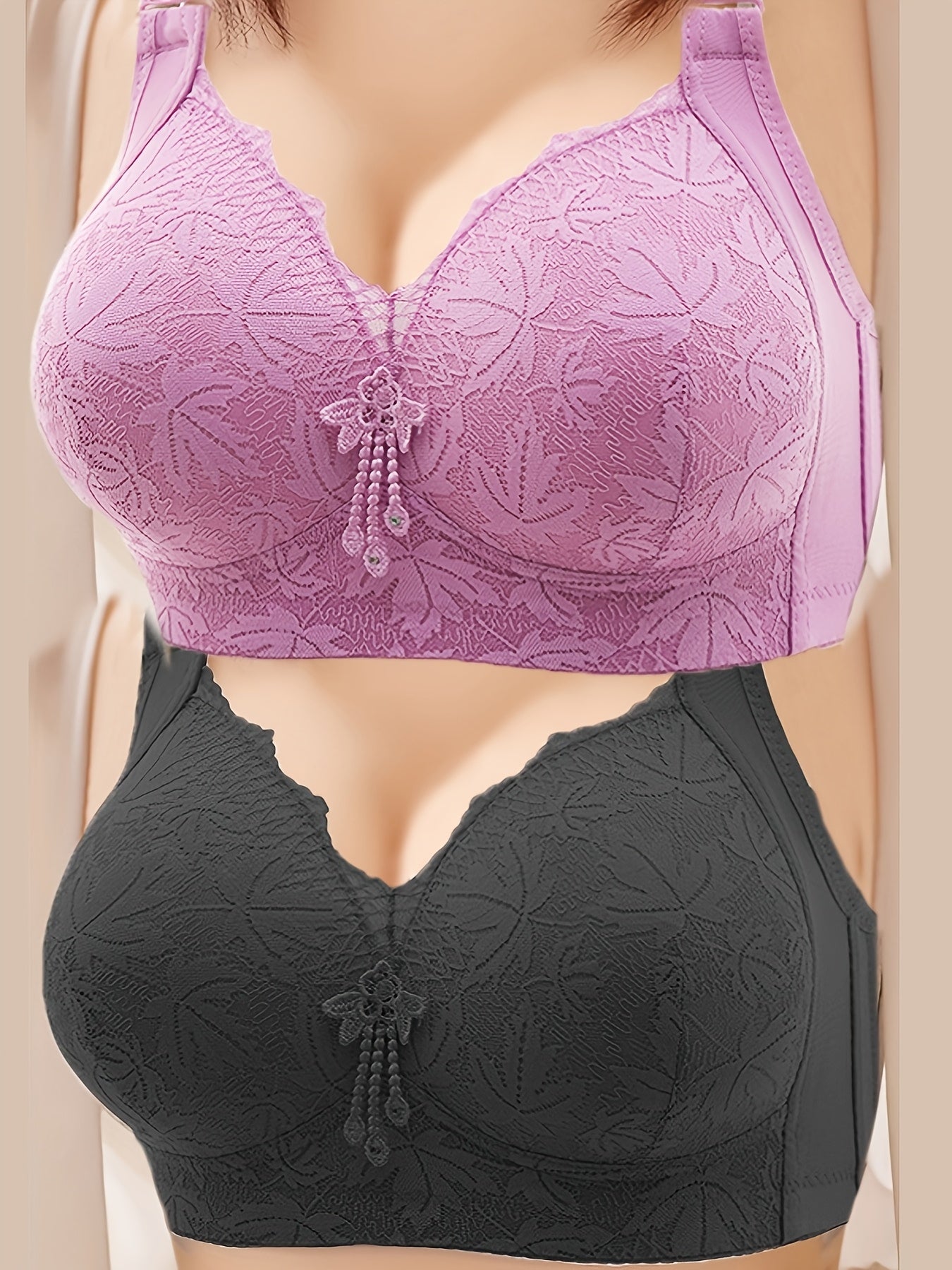 2 Elegant Lace Detail Wireless Bras for Women with Breathable Thin Cups and Glossy Finish, Non-Removable Pads of Nylon/Elastane.