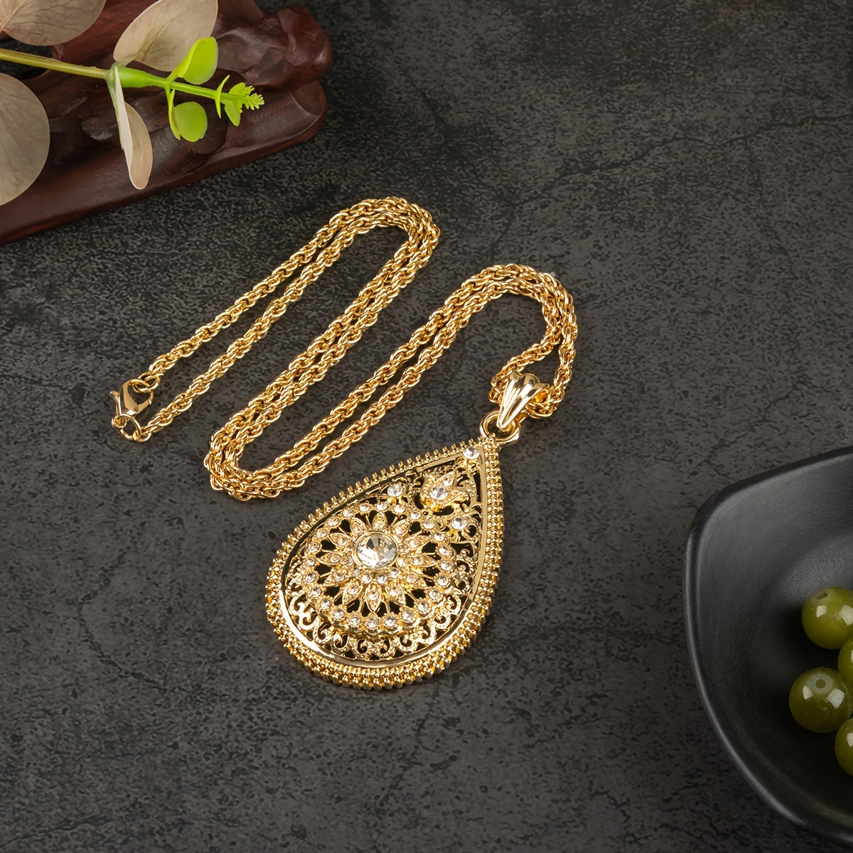 Stylish Antique Moroccan-Inspired Pendant Necklace featuring Intricate Hollow Carved Design, Crafted from Gold-Plated Zinc Alloy - Ideal for Weddings, Special Events & Everyday Wear