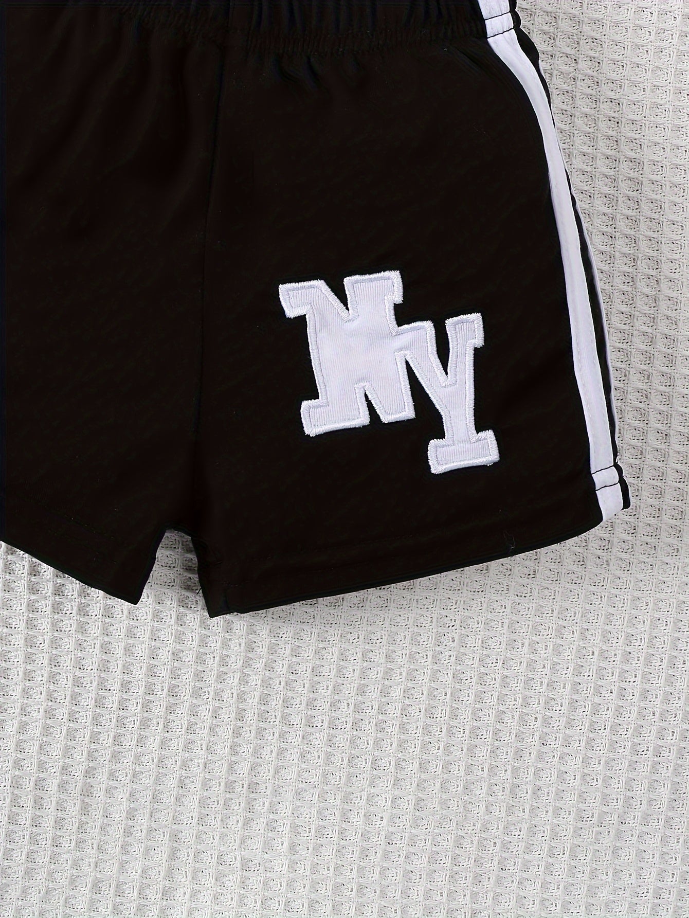 Stylish Black & White Letter Print Outfit for Boys - Polyester T-Shirt & Shorts Set, Machine Washable - Ideal for Spring/Summer, Movement Style, Traditional Version, Outdoor Ready.